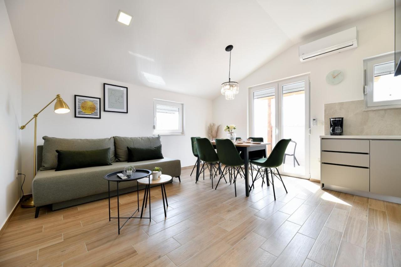Modern Holiday Apartment "Libra" With Swimming Pool Posedarje Zewnętrze zdjęcie