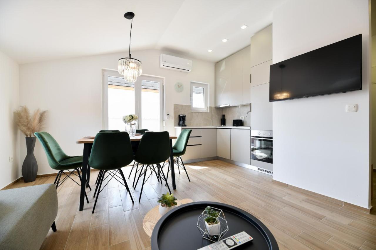 Modern Holiday Apartment "Libra" With Swimming Pool Posedarje Zewnętrze zdjęcie