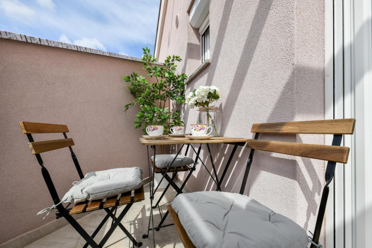 Modern Holiday Apartment "Libra" With Swimming Pool Posedarje Zewnętrze zdjęcie